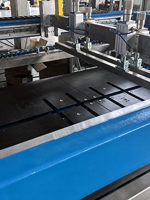 Sérigraphie sur vitres latérales et glaces de custode