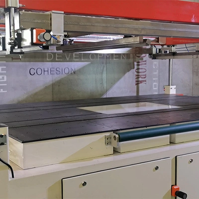 Machine automatique de sérigraphie pour verre architectural